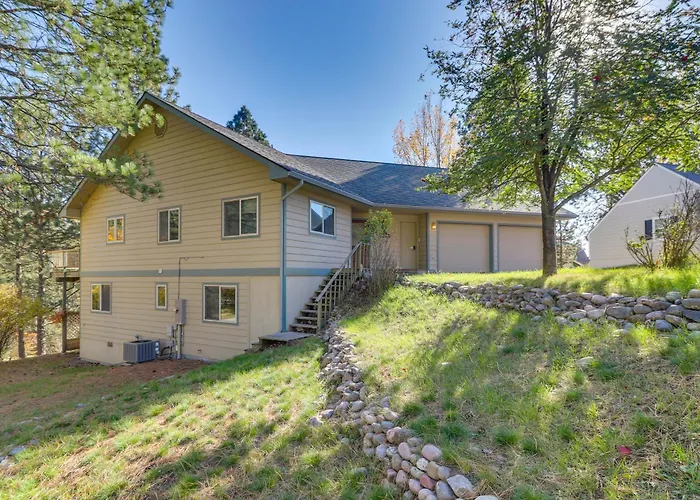 1 Mi To Flathead Lake: Bigfork Village Retreat